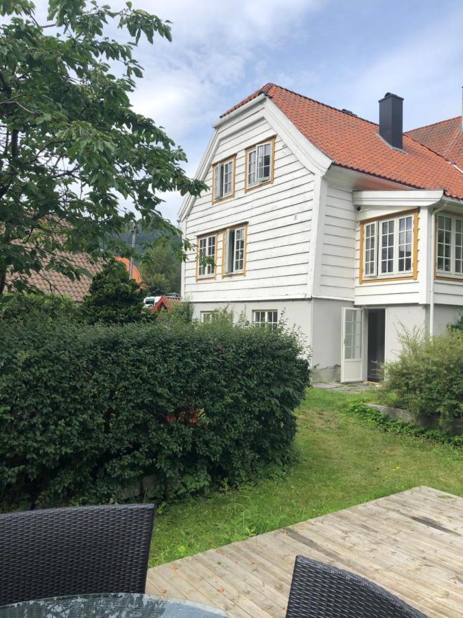 Stryn - House By The River Exterior foto